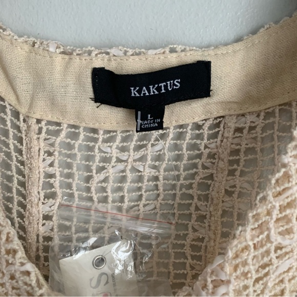 NWT Kaktus mesh crochet button up sleeveless top boho Lagen look beige large - Picture 6 of 7